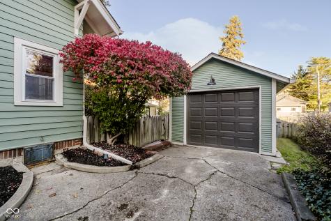 739 Campbell Avenue Indianapolis IN 46219
