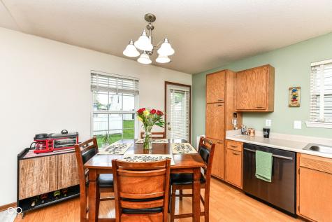 2275 Historic Oaks Boulevard Indianapolis IN 46214