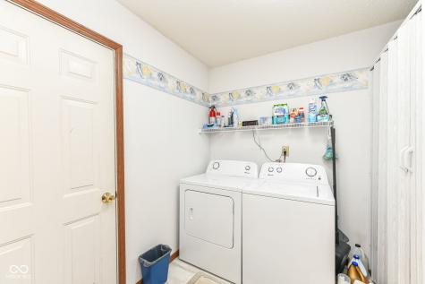 2275 Historic Oaks Boulevard Indianapolis IN 46214