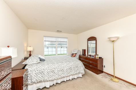2275 Historic Oaks Boulevard Indianapolis IN 46214