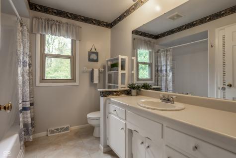 3246 W 46th Street Indianapolis IN 46228