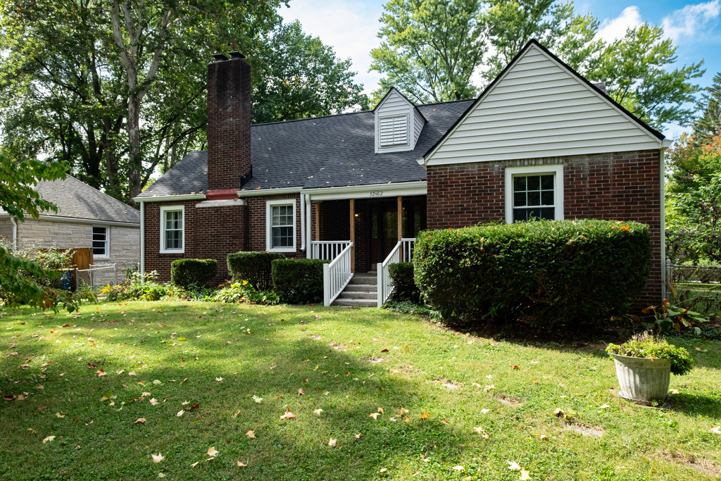 5262 Woodside Drive Indianapolis IN 46228