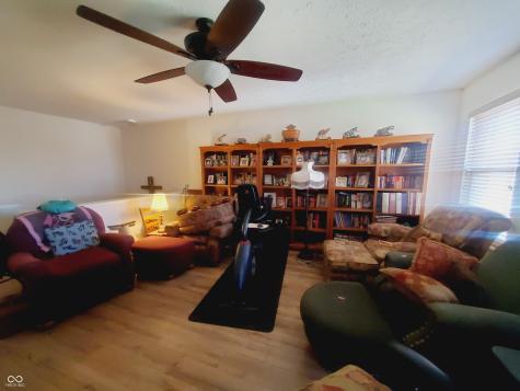 10916 Meadow Lake Drive Indianapolis IN 46229