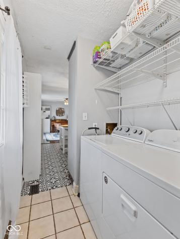 2823 Shakespeare Drive Southport IN 46227