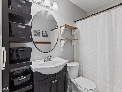 2823 Shakespeare Drive Southport IN 46227