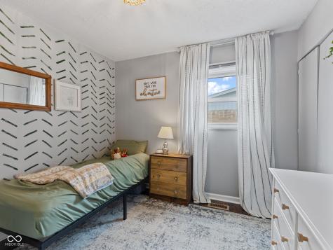 2823 Shakespeare Drive Southport IN 46227