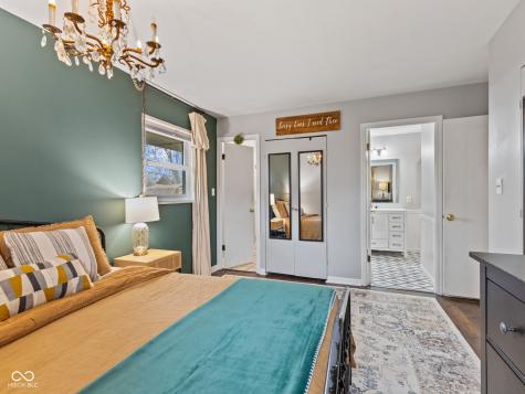 2823 Shakespeare Drive Southport IN 46227