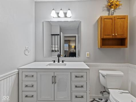 2823 Shakespeare Drive Southport IN 46227