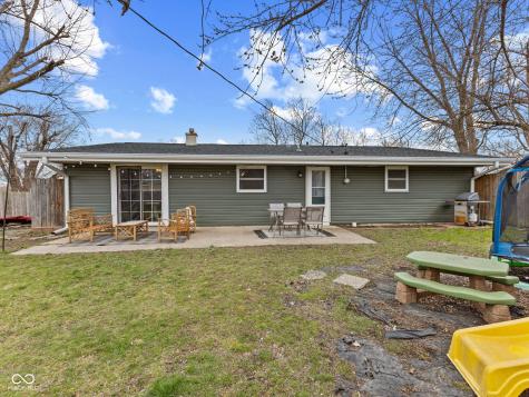 2823 Shakespeare Drive Southport IN 46227