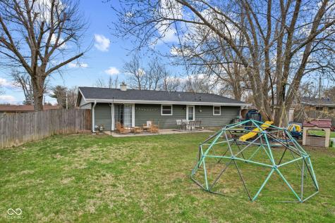 2823 Shakespeare Drive Southport IN 46227