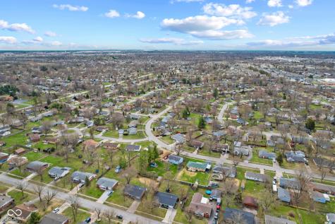 2823 Shakespeare Drive Southport IN 46227