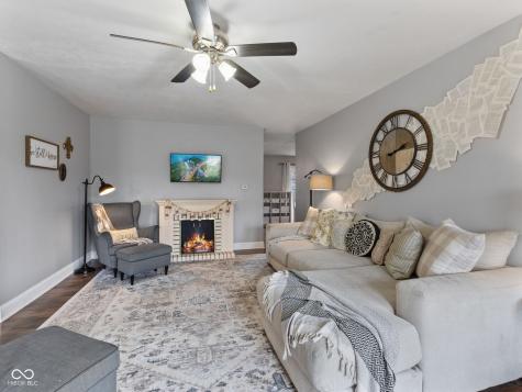 2823 Shakespeare Drive Southport IN 46227