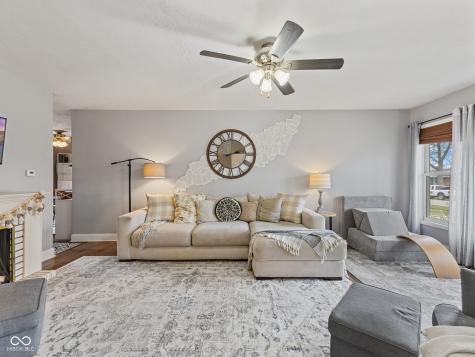 2823 Shakespeare Drive Southport IN 46227