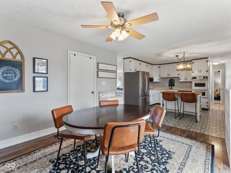 2823 Shakespeare Drive Southport IN 46227