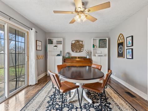 2823 Shakespeare Drive Southport IN 46227