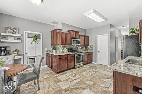 7248 Lakeland Trails Boulevard Indianapolis IN 46259