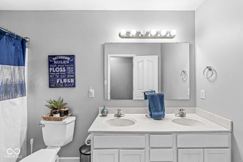 7248 Lakeland Trails Boulevard Indianapolis IN 46259