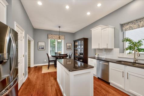 10929 Bluestone Way Fishers IN 46038