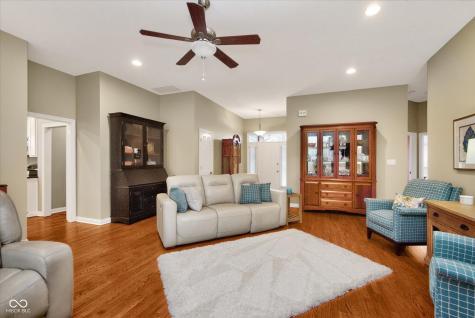 10929 Bluestone Way Fishers IN 46038