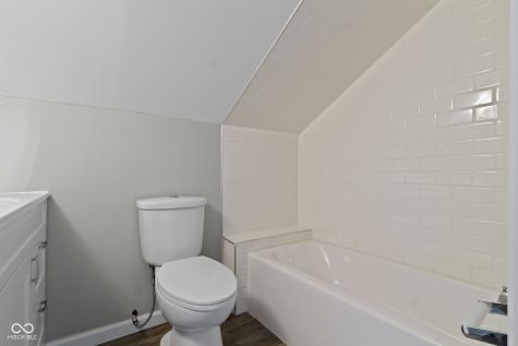 5209 E North Street Indianapolis IN 46219