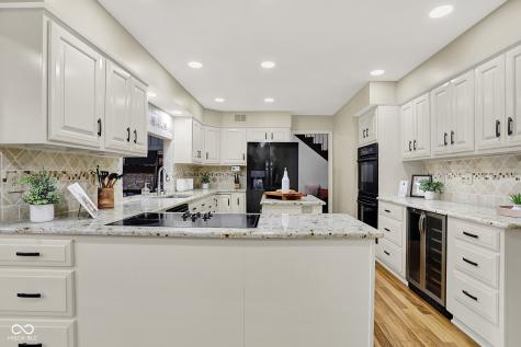 118 White Horse Lane Fishers IN 46038