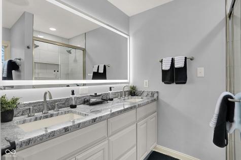 118 White Horse Lane Fishers IN 46038