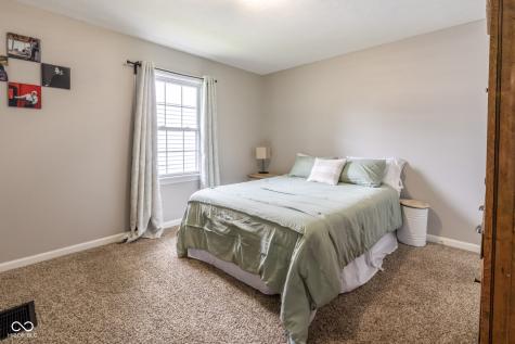 2305 Caldwell Place Columbus IN 47201