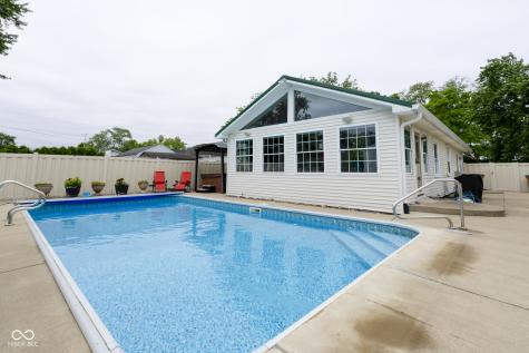 2305 Caldwell Place Columbus IN 47201