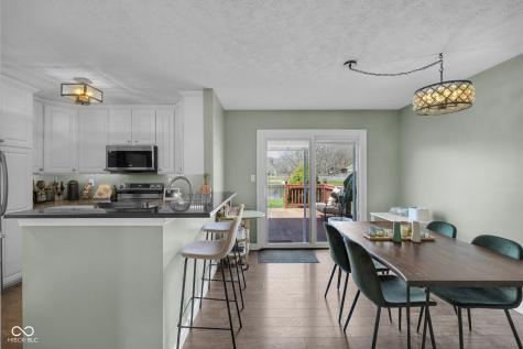 8902 Pine Tree Boulevard Indianapolis IN 46256