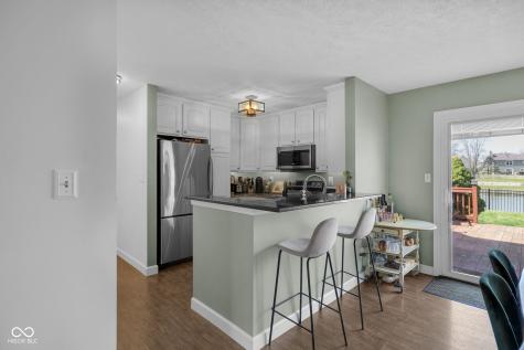 8902 Pine Tree Boulevard Indianapolis IN 46256
