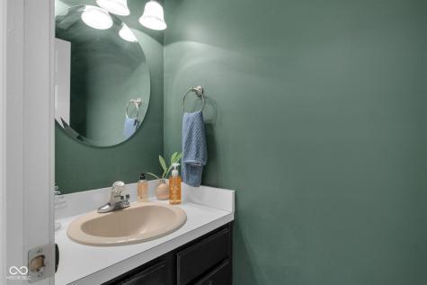 8902 Pine Tree Boulevard Indianapolis IN 46256