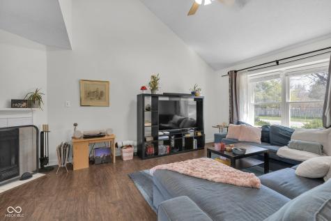 8902 Pine Tree Boulevard Indianapolis IN 46256