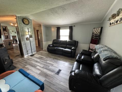 537 W State Street Kingman IN 47952
