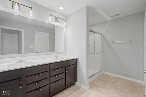 379 Oakswept Way Greenfield IN 46140