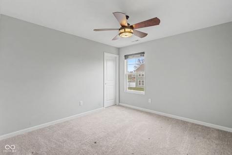 379 Oakswept Way Greenfield IN 46140