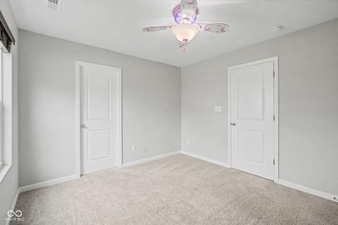 379 Oakswept Way Greenfield IN 46140