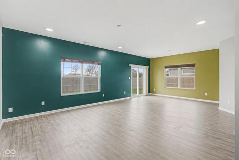 379 Oakswept Way Greenfield IN 46140