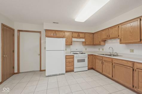 7947 Bentley Commons Drive Indianapolis IN 46259