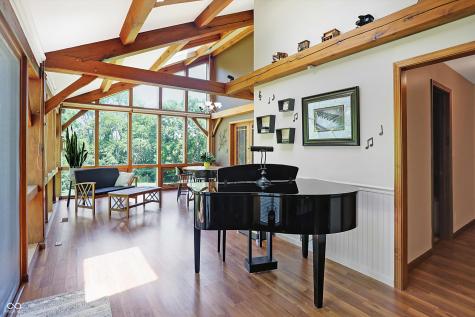 695 Mulberry Street Zionsville IN 46077