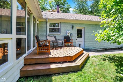 695 Mulberry Street Zionsville IN 46077