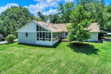 695 Mulberry Street Zionsville IN 46077
