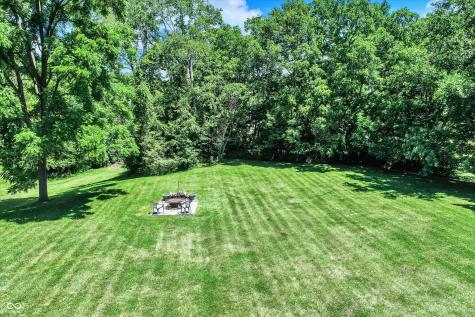 695 Mulberry Street Zionsville IN 46077