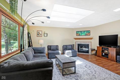 695 Mulberry Street Zionsville IN 46077