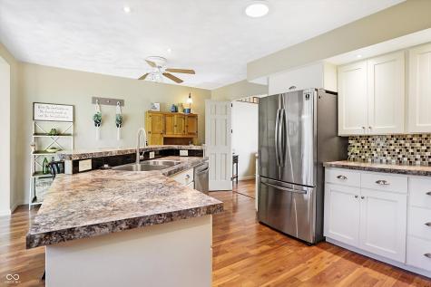 695 Mulberry Street Zionsville IN 46077