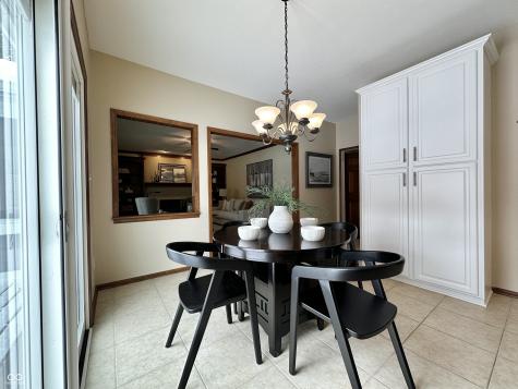9233 Lakewind Court Indianapolis IN 46256