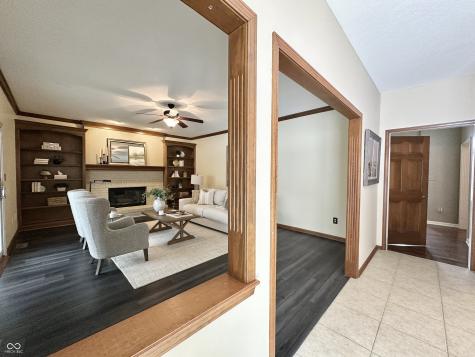9233 Lakewind Court Indianapolis IN 46256
