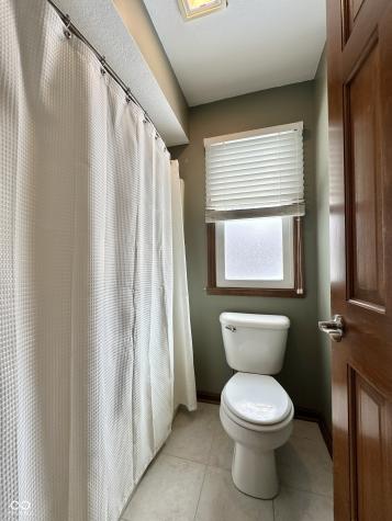 9233 Lakewind Court Indianapolis IN 46256