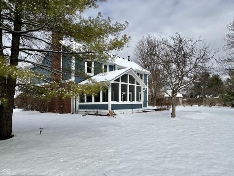 9233 Lakewind Court Indianapolis IN 46256