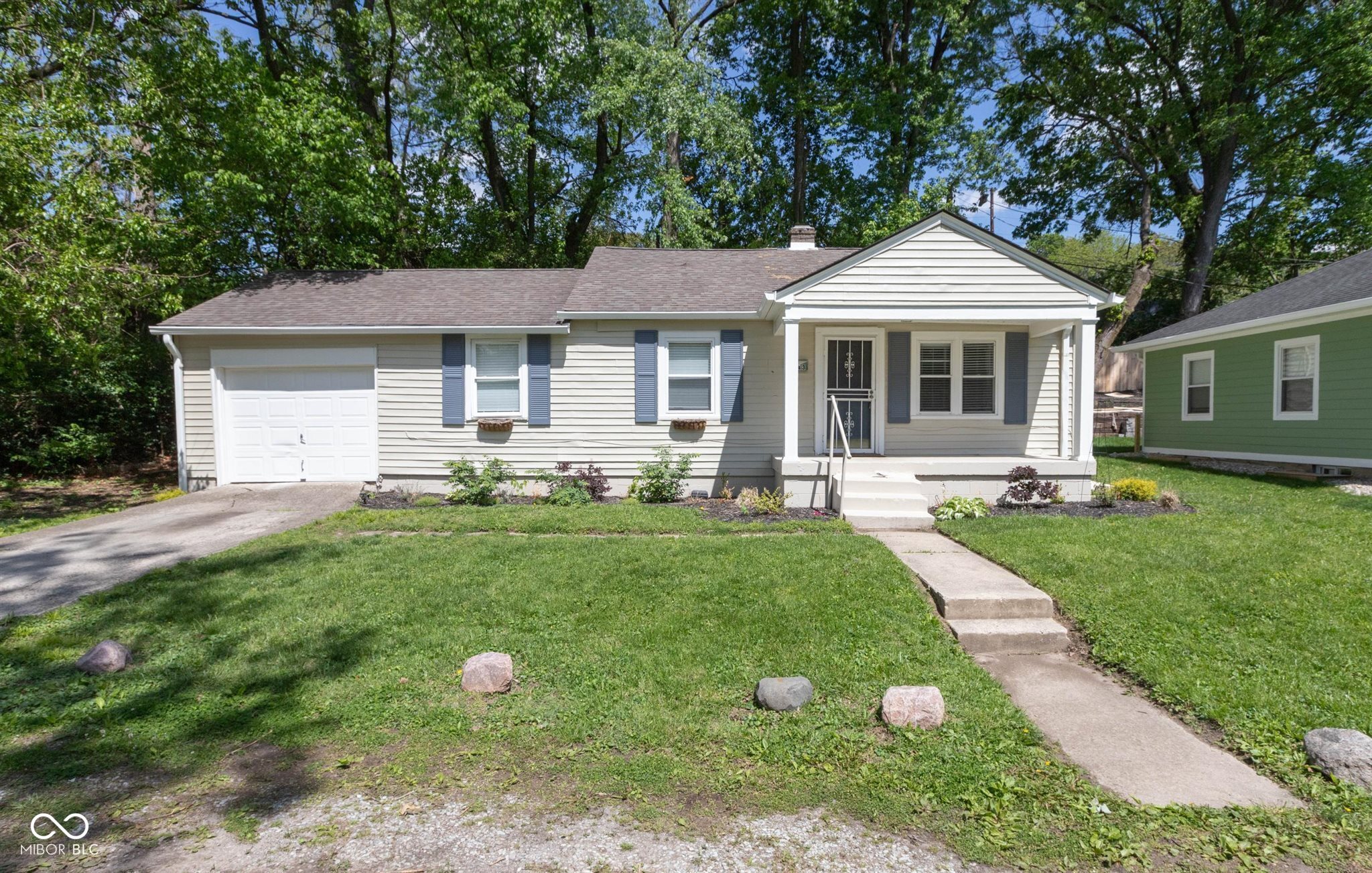 3743 Crescent Avenue Indianapolis IN 46208