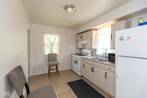 3743 Crescent Avenue Indianapolis IN 46208